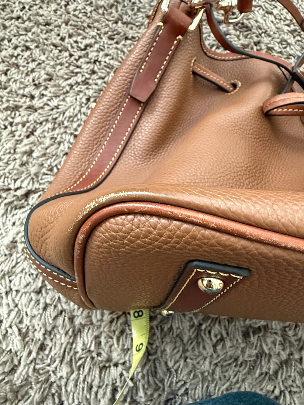 Dooney & Bourke Tan EUC Leather Drawstring Bucket Bag - Picture 6 of 8